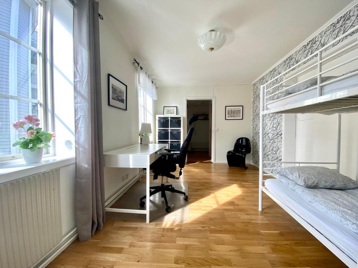 Hernoerum Storgatan - Centrala Laegenheter Harnosand Luaran gambar
