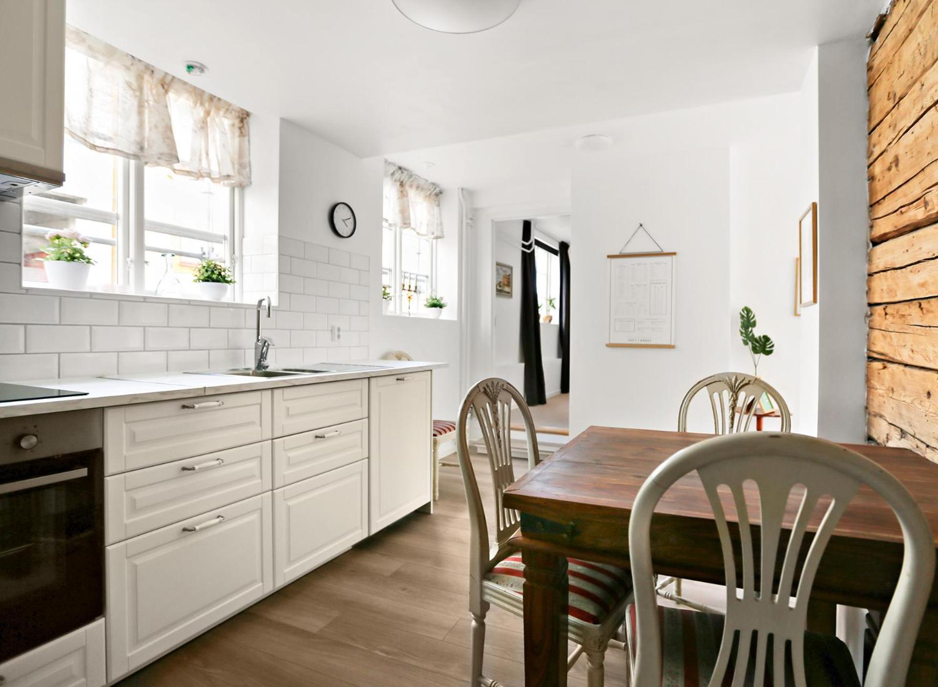 Hernoerum Storgatan - Centrala Laegenheter Harnosand Bilik gambar